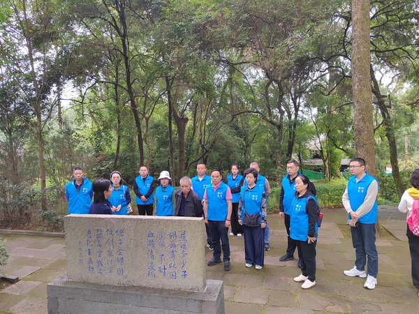 民革株洲市委会赴云南开展“凝心铸魂强根基，团结奋进新征程”主题教?(4)_调整大小.jpg