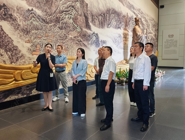 民革醴陵市委会开展“中药材产业发展可行性”及”文旅体融合发展促进全民健康”专题调?(5).jpg