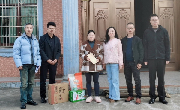 【博?牵手】民革株洲市委会集中开展“情暖高?关爱孩子”联合帮扶走访（六） (3).jpg