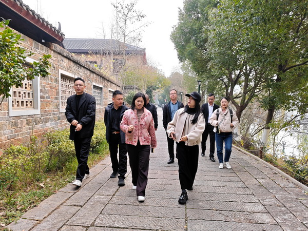 醴陵民革企业家联谊会赴衡阳开展文旅产业专题调�?(1).jpg